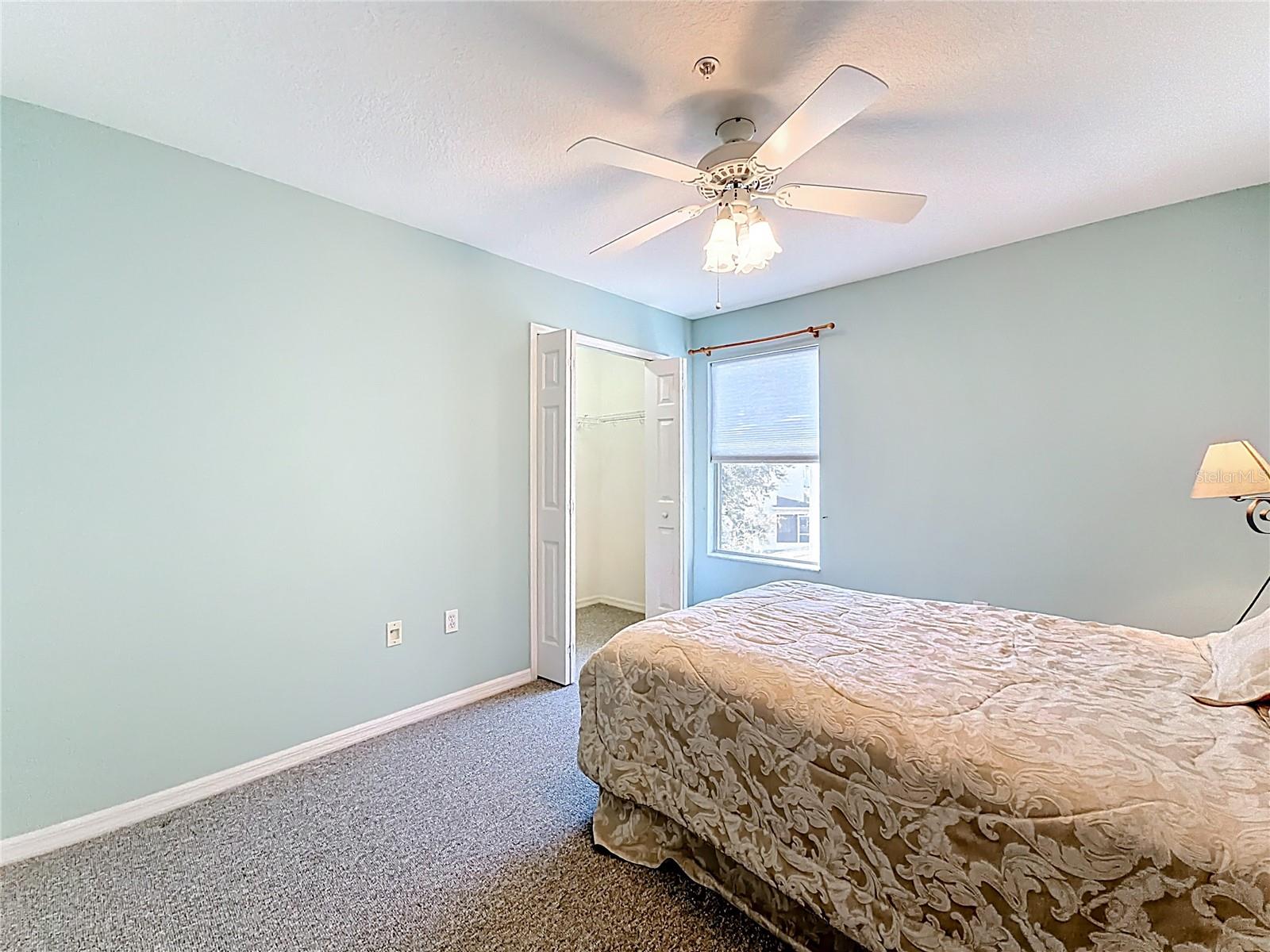 2nd bedroom, easily accommodates a queen bed