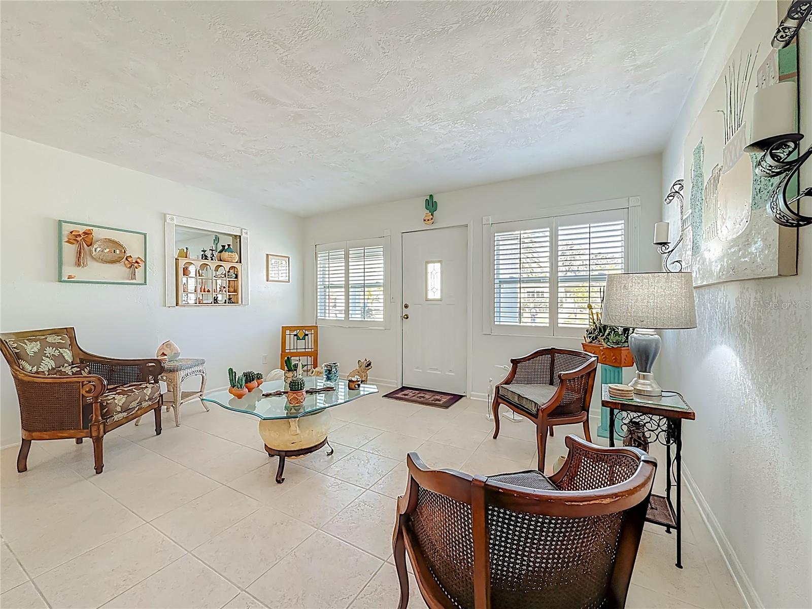 This spacious living offers lots of space for entertaining.