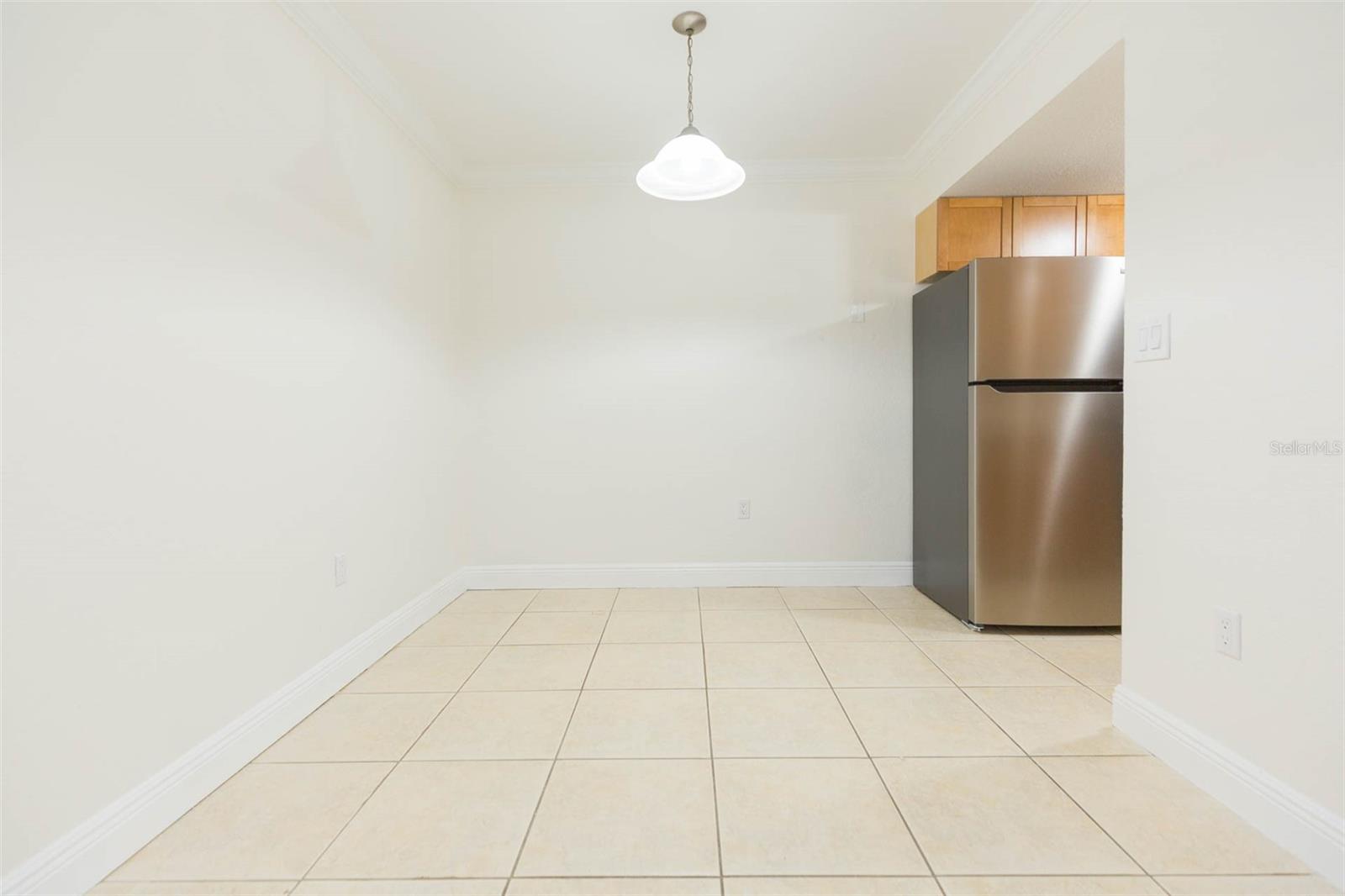 Dining Room & Kitchen