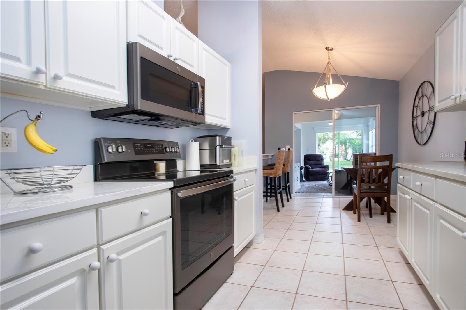 View from kitchen to Florida room