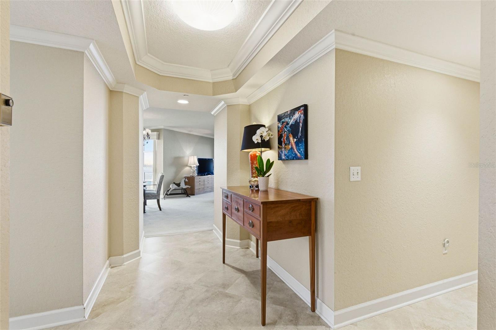 Open Gallery Style Foyer and Center Hall