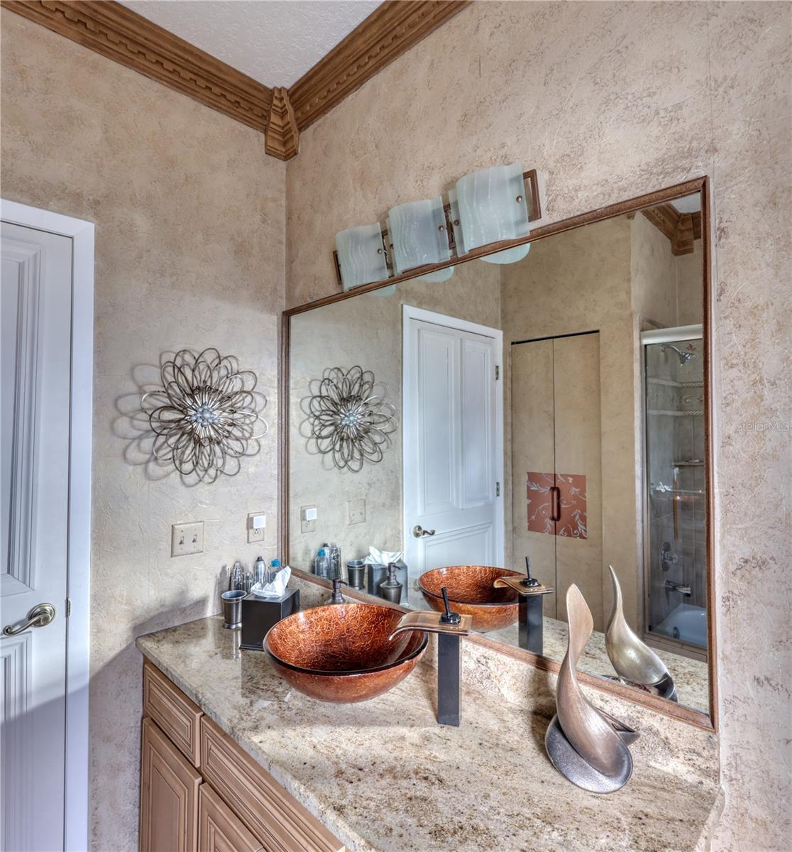 Guest Bath - Granite & Wood!