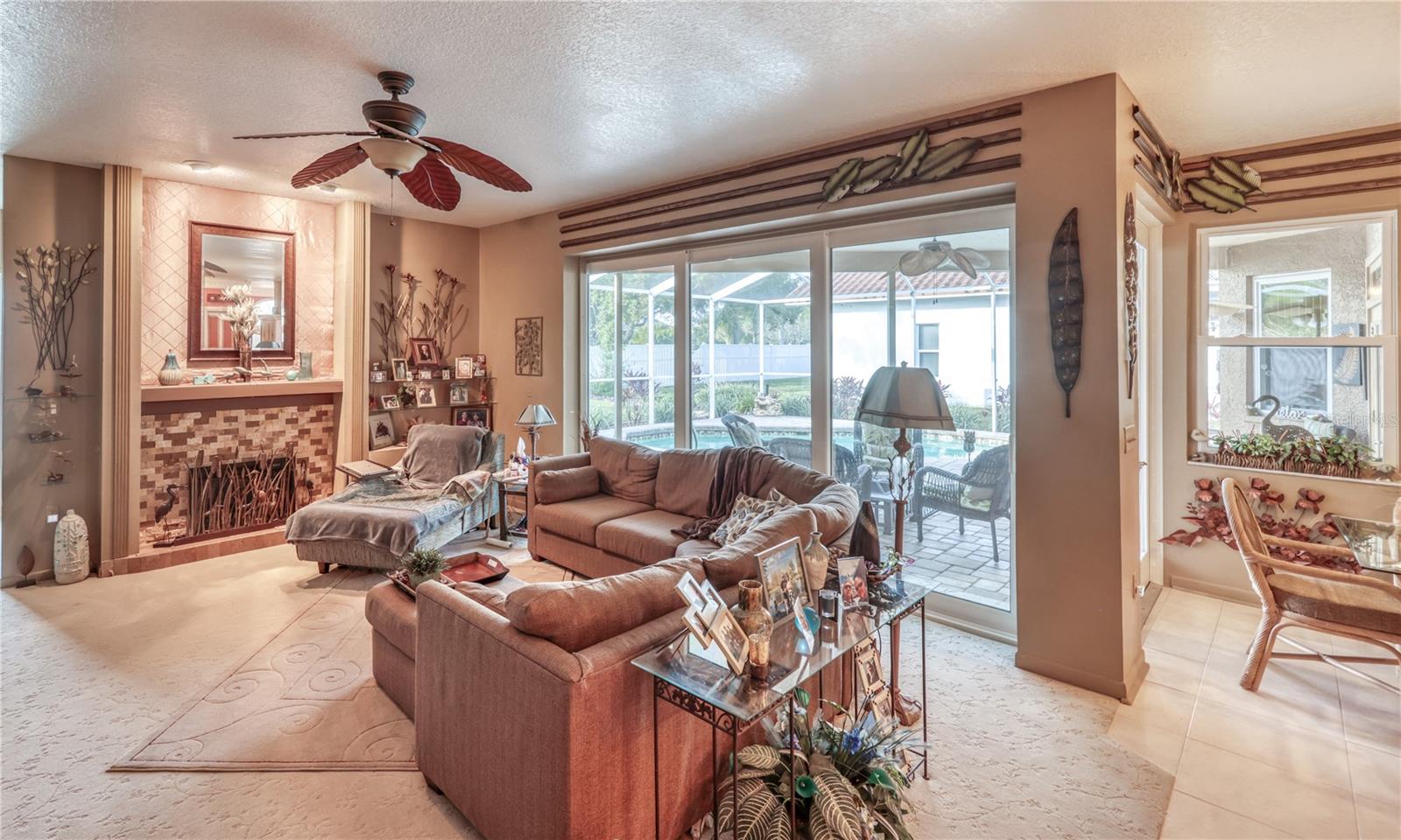 Family Room - Large Slider to Lanai