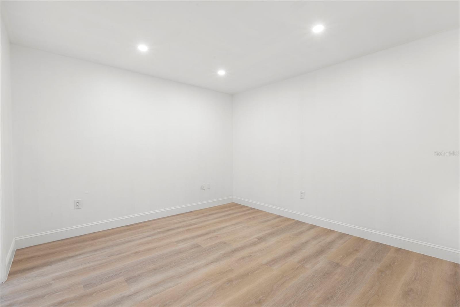 Guest bedroom also has its own en suite bathroom