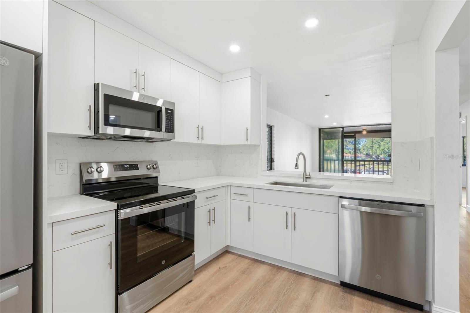 Loving this brand new kitchen!