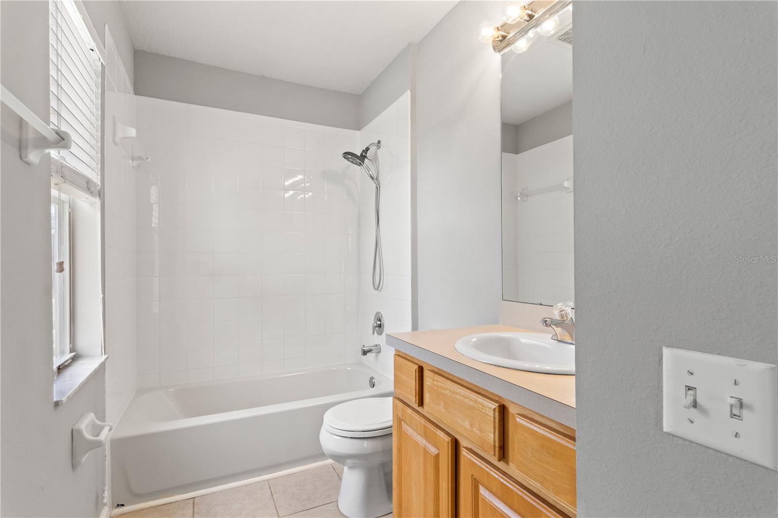 Bedroom 4's Bathroom