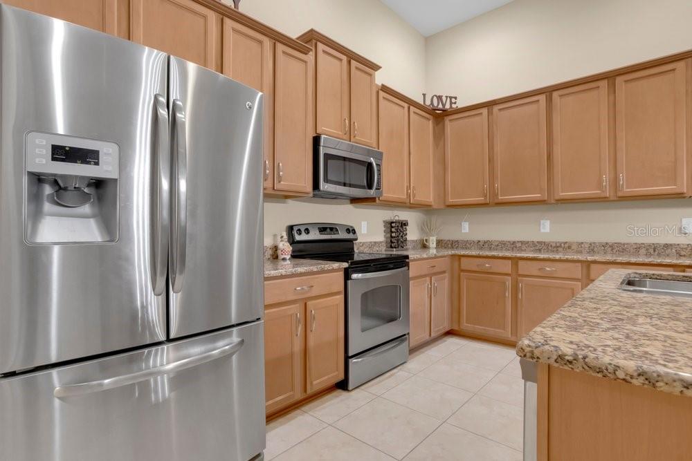 Kitchen & Appliances