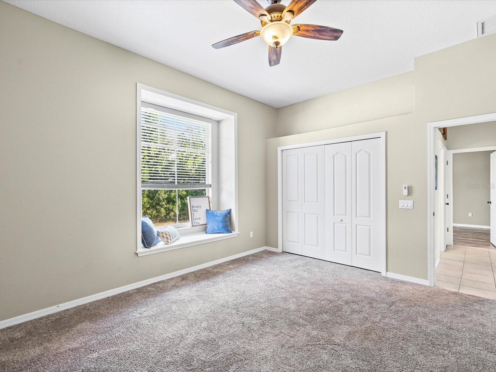 2nd bedroom - only room carpeted