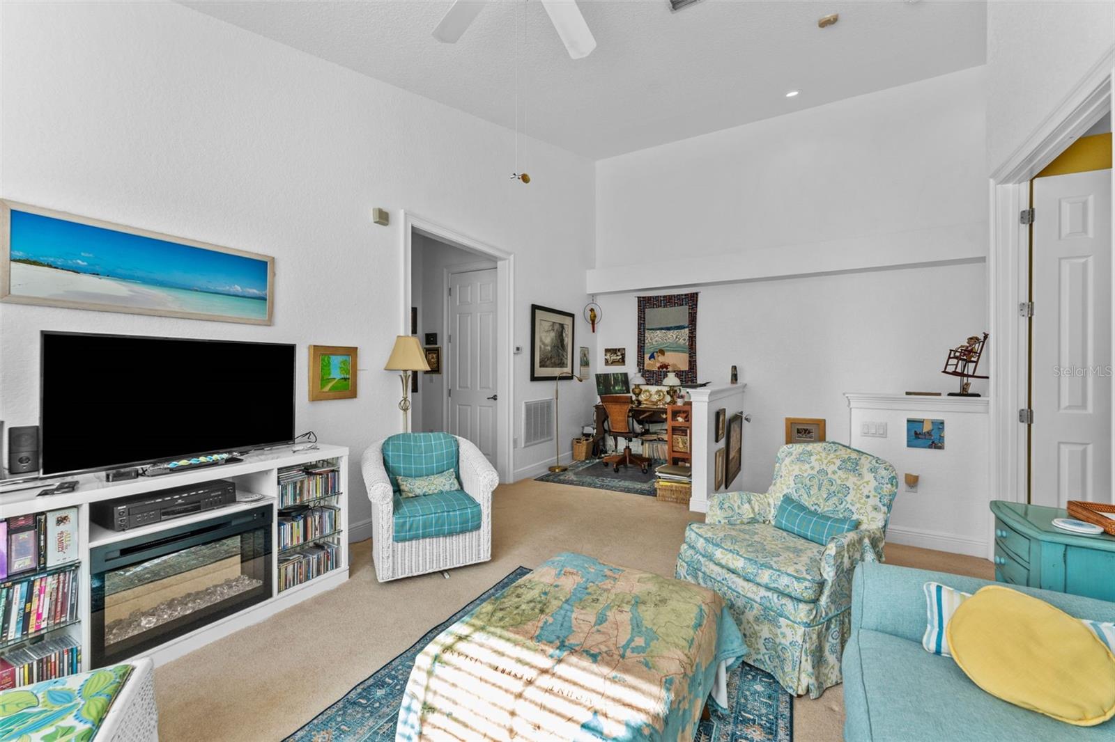 Loft area with office