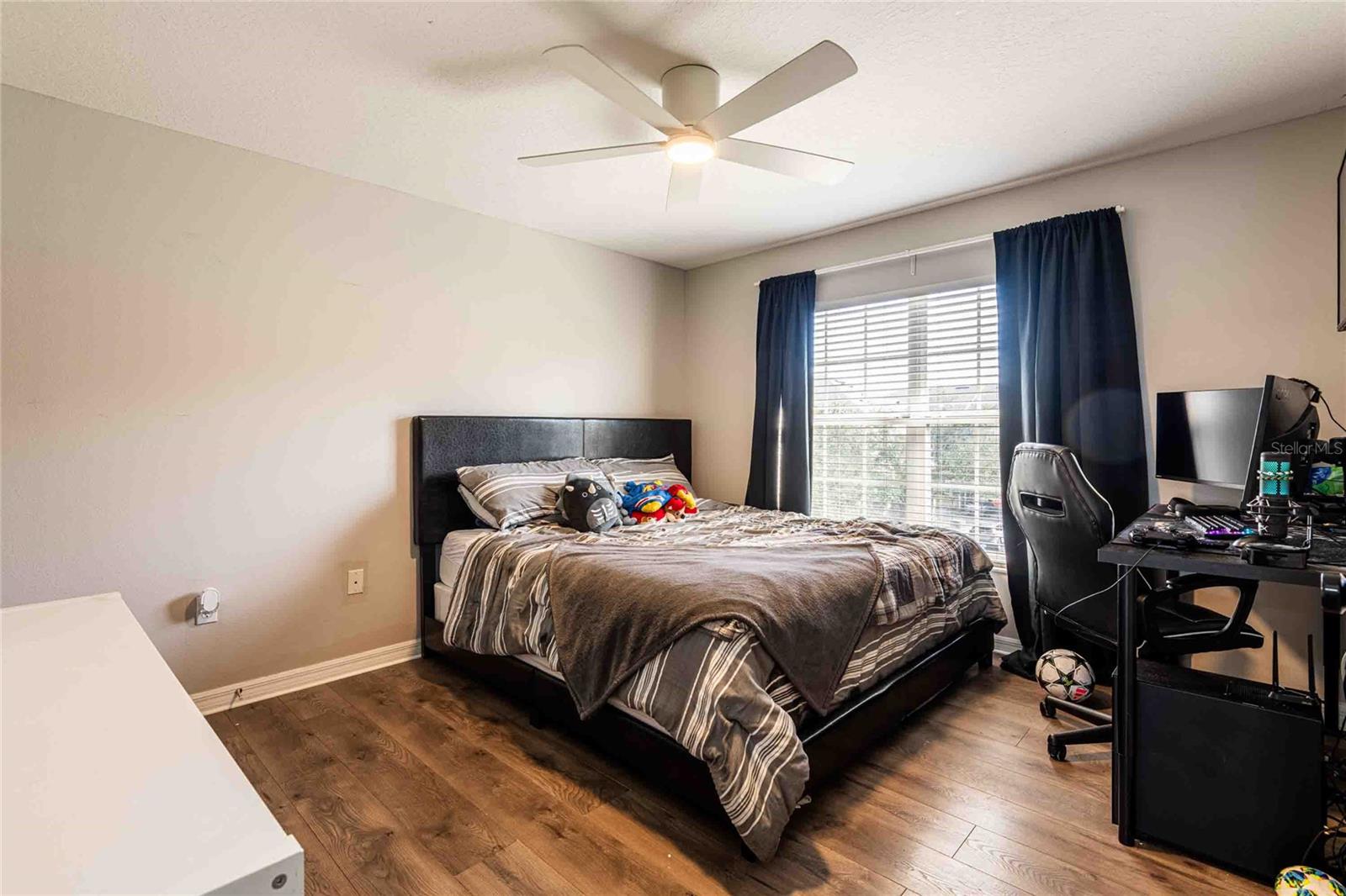 2nd bedroom located on the 3rd floor