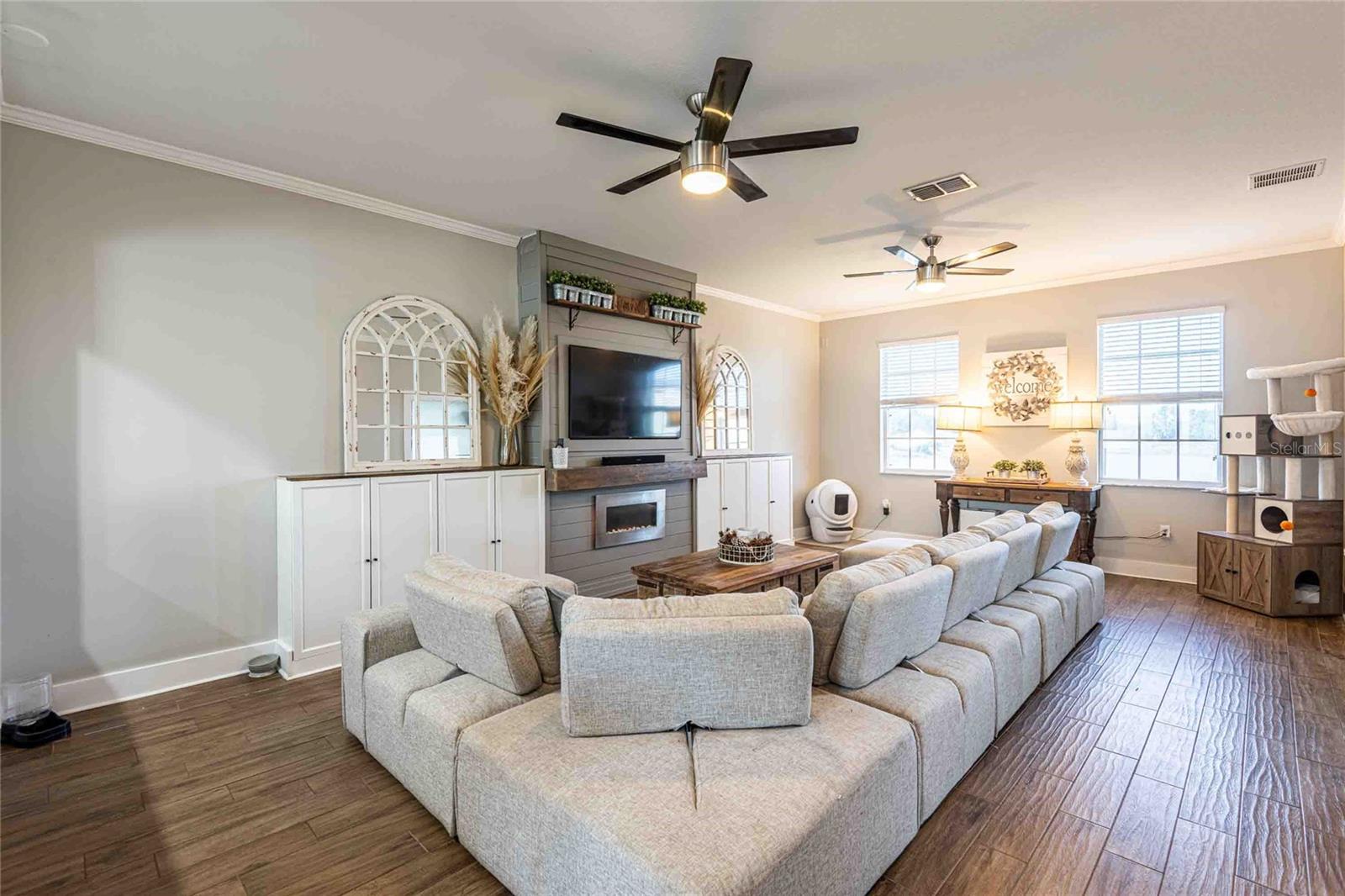 Plenty of room for family and friends