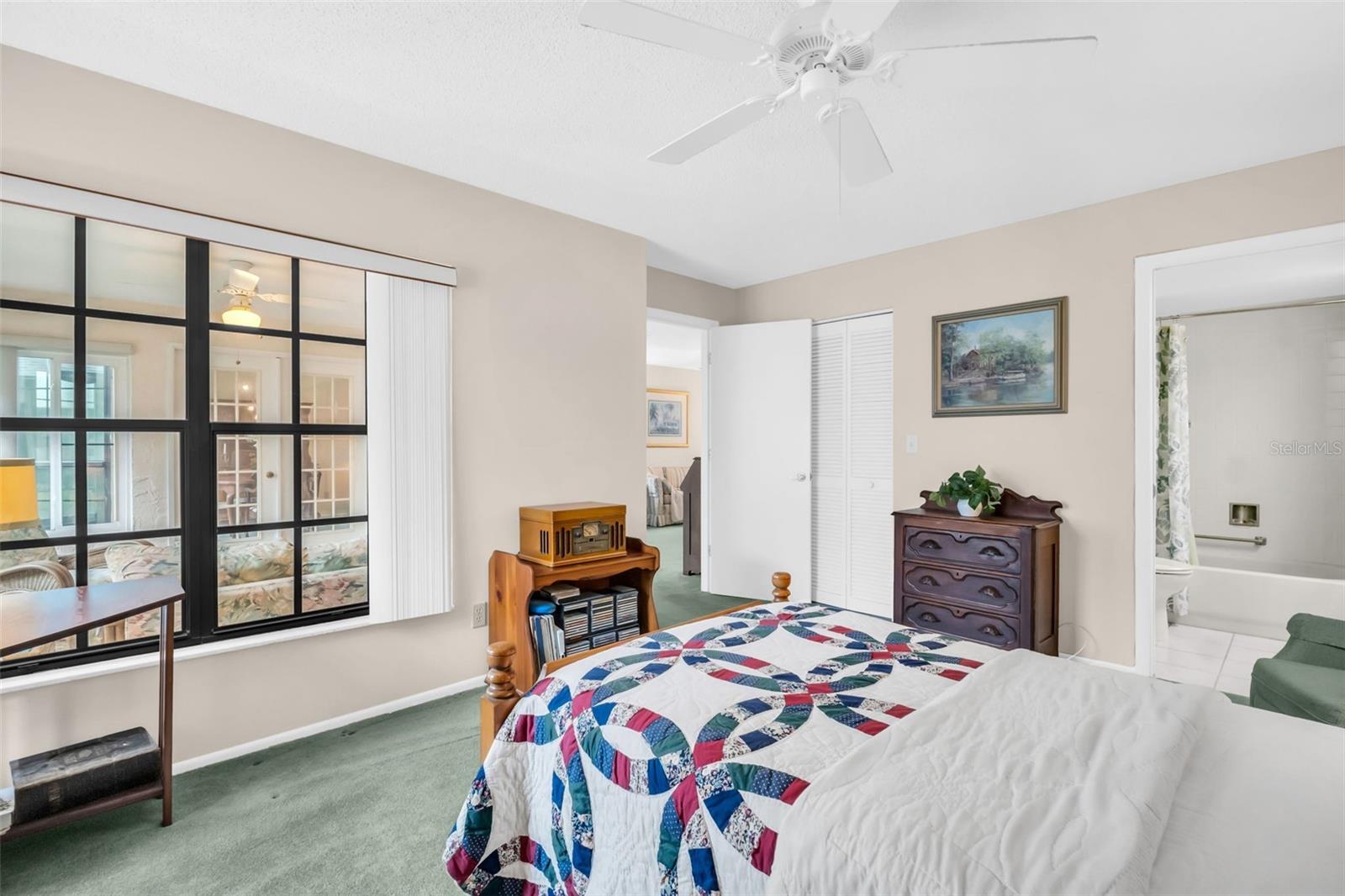 More than enough room for a king bed~