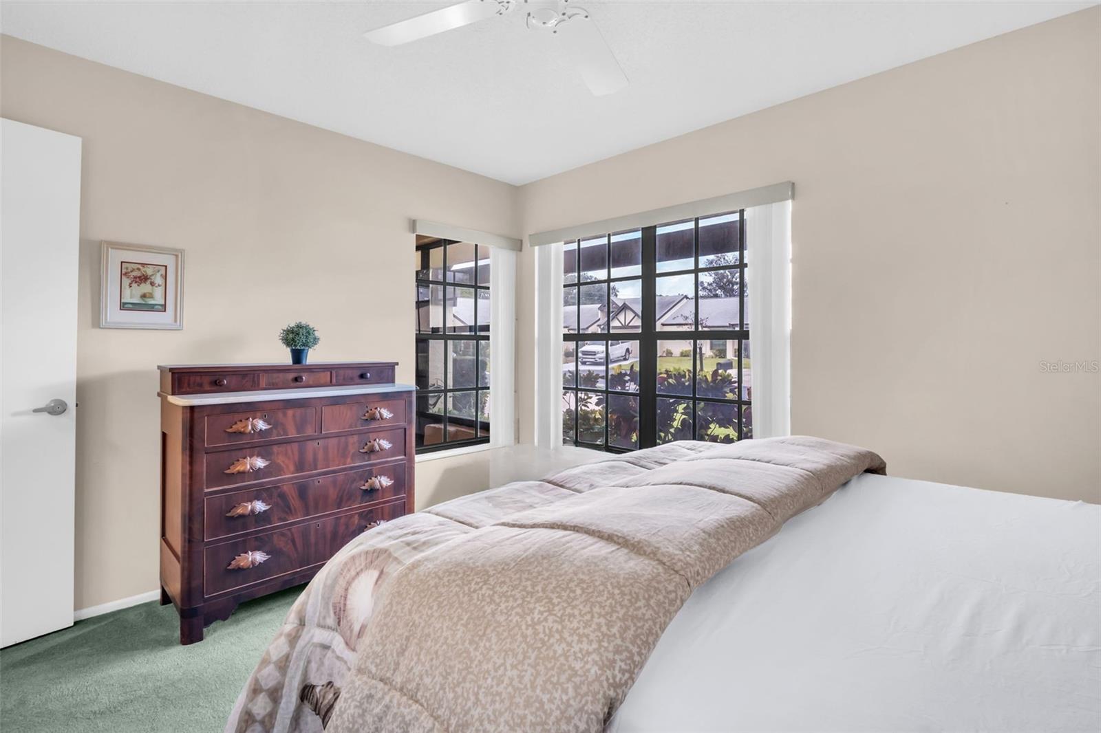 Guest suite also has a large walk-in closet & big enough for a queen~