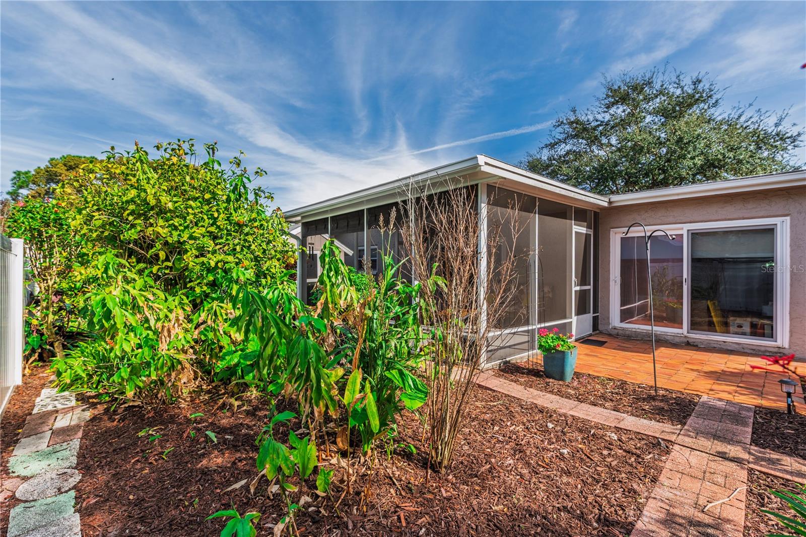 Private, fenced back yard.