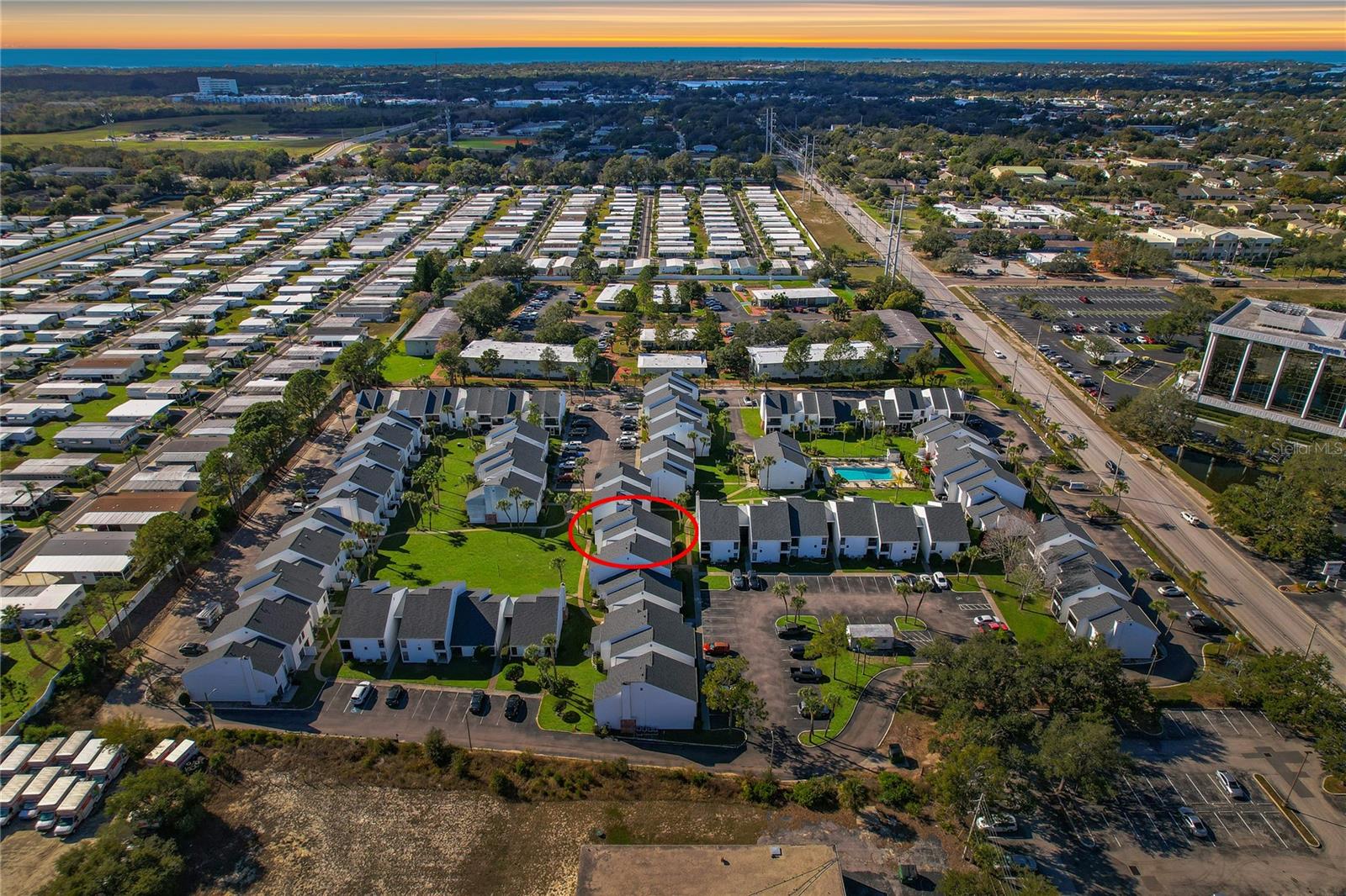 BEAUTIFUL COMMUNITY JUST BLOCKS FROM THE GULF!