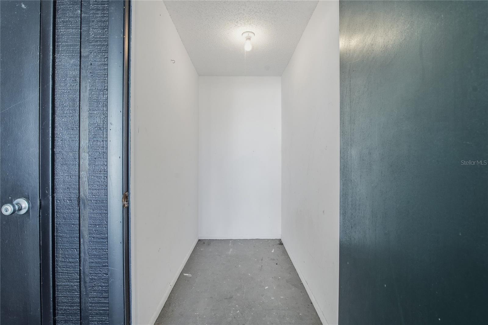 A 4' x 7' STORAGE CLOSET DIRECTLY NEXT TO YOUR FRONT DOOR! PERFECT FOR BIKES OR KAYAKS!!