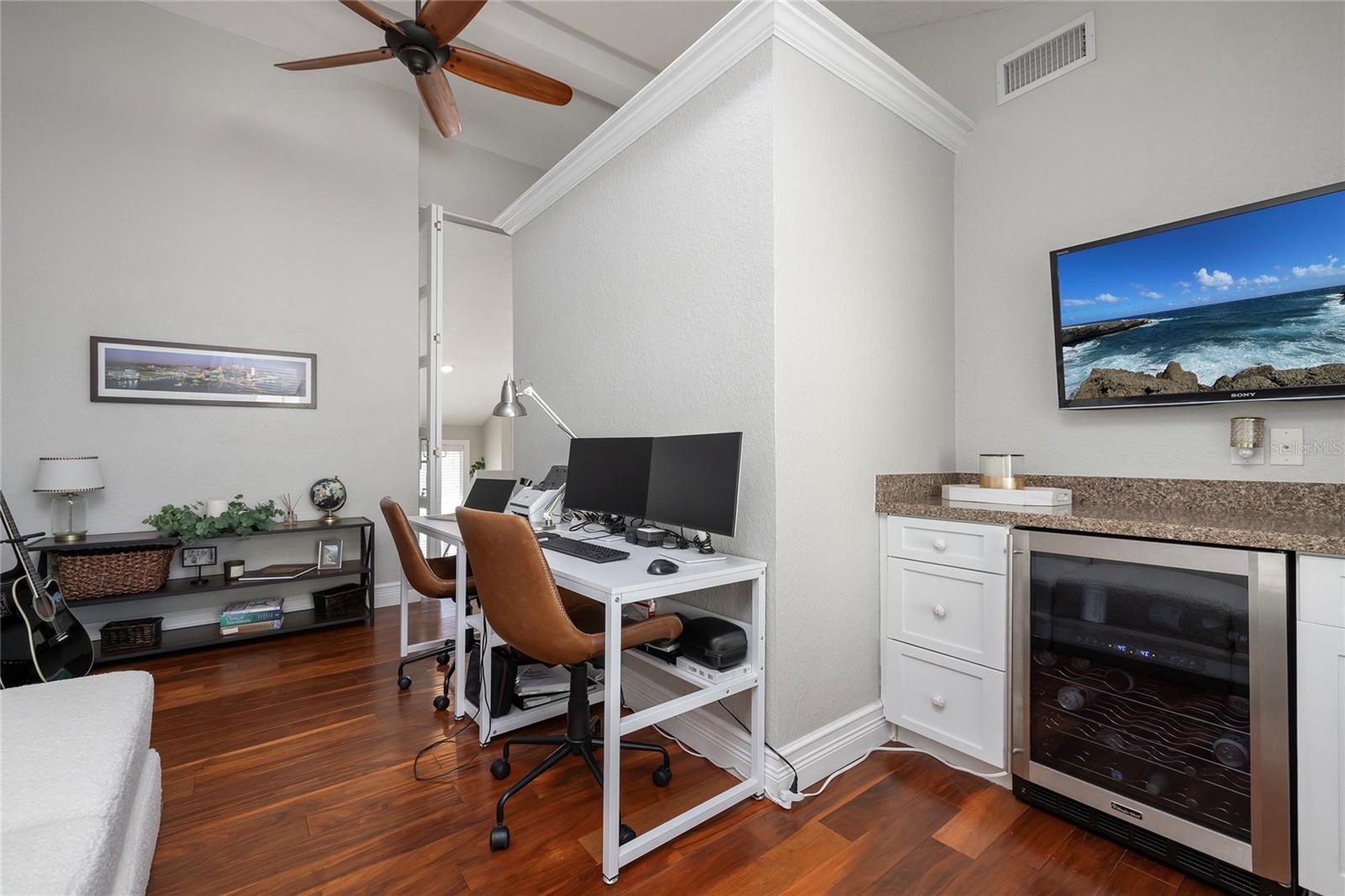 Office / Bonus Room