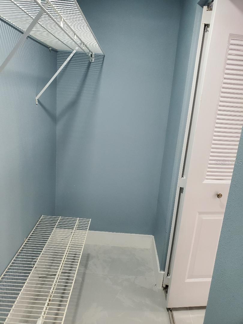 Master BR Walk-in Closet