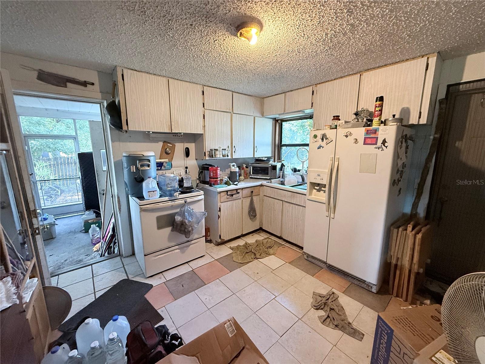 Kitchen @ 1602 E Calhoun St, Plant City , FL 33563