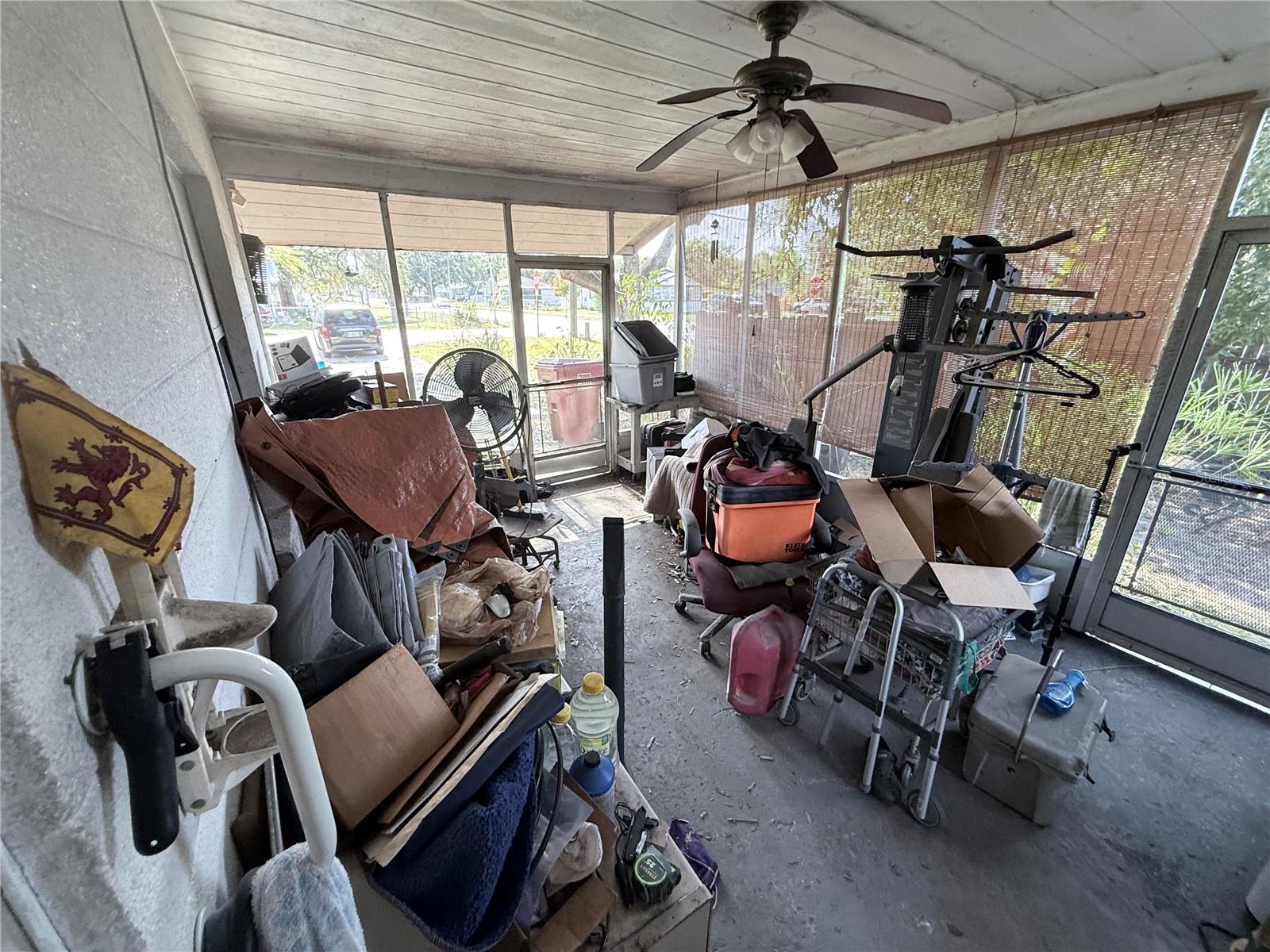 Carport @ 1602 E Calhoun St, Plant City , FL 33563