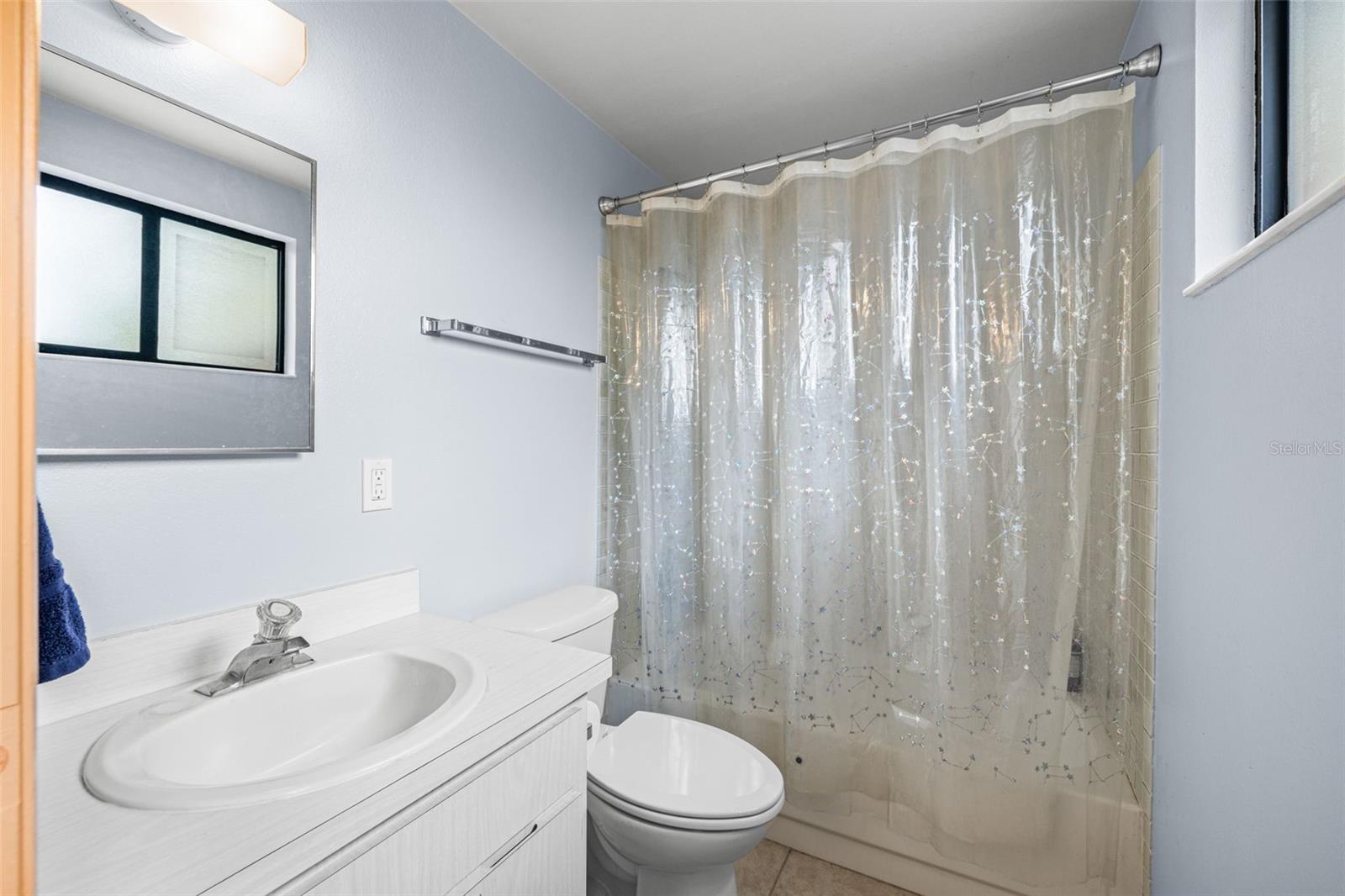 Primary Bathroom with tub/shower
