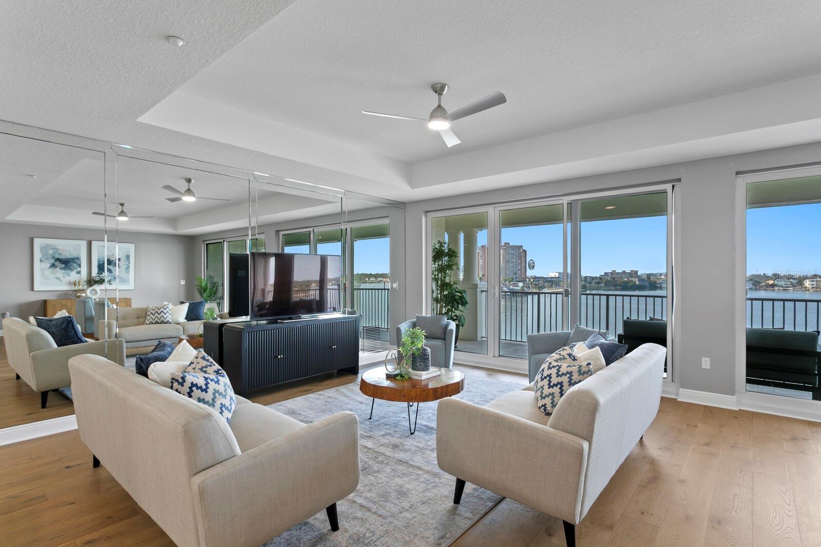 LIOVING ROOM WITH A VIEW