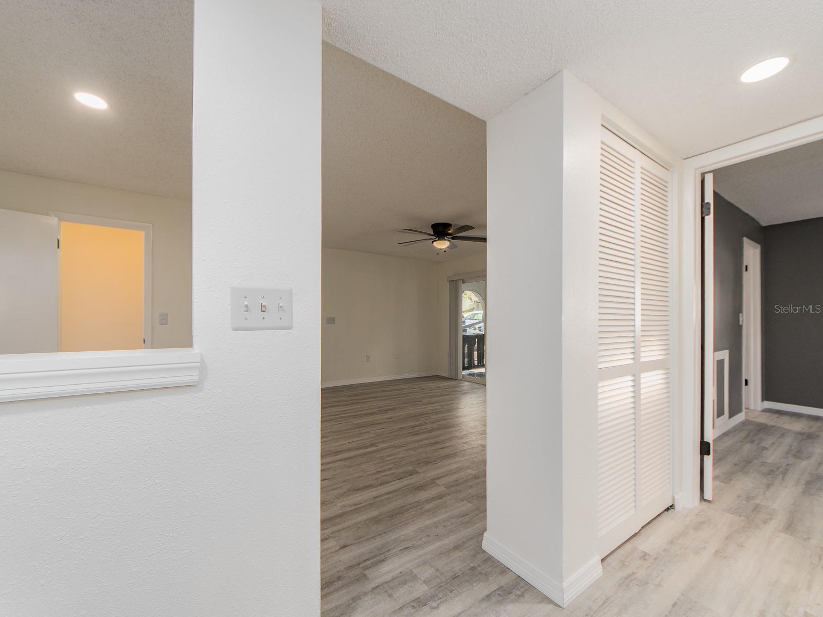 Passthrough to living/dining