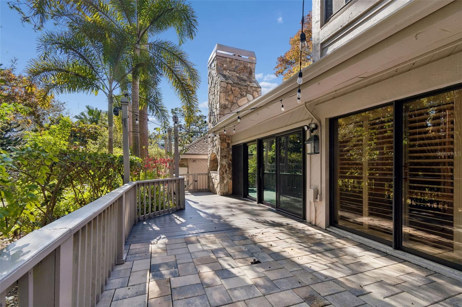 Private back deck accessible from Family Room & Breakfast/Sun Room