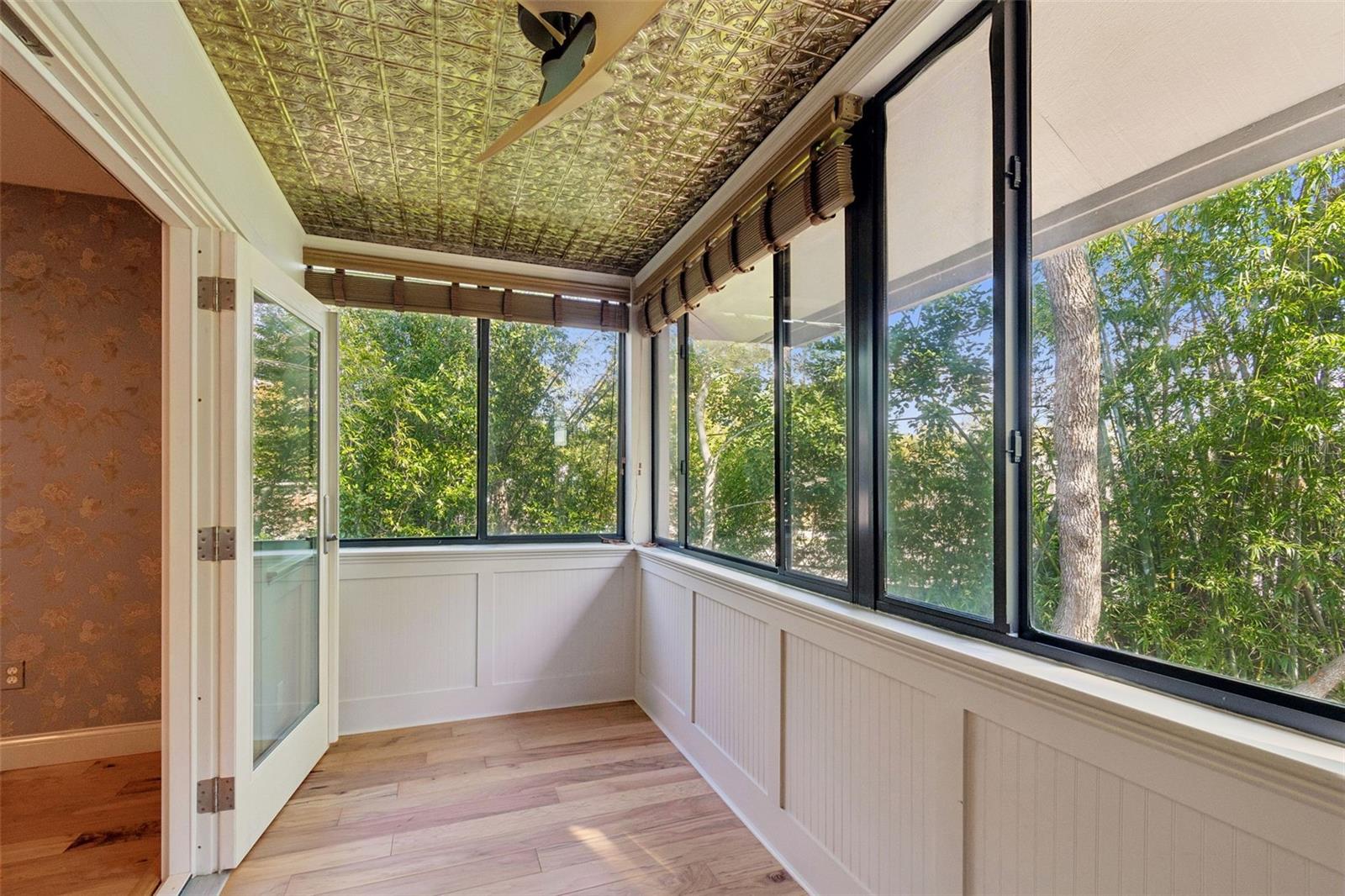 Main bedroom sun/sitting room