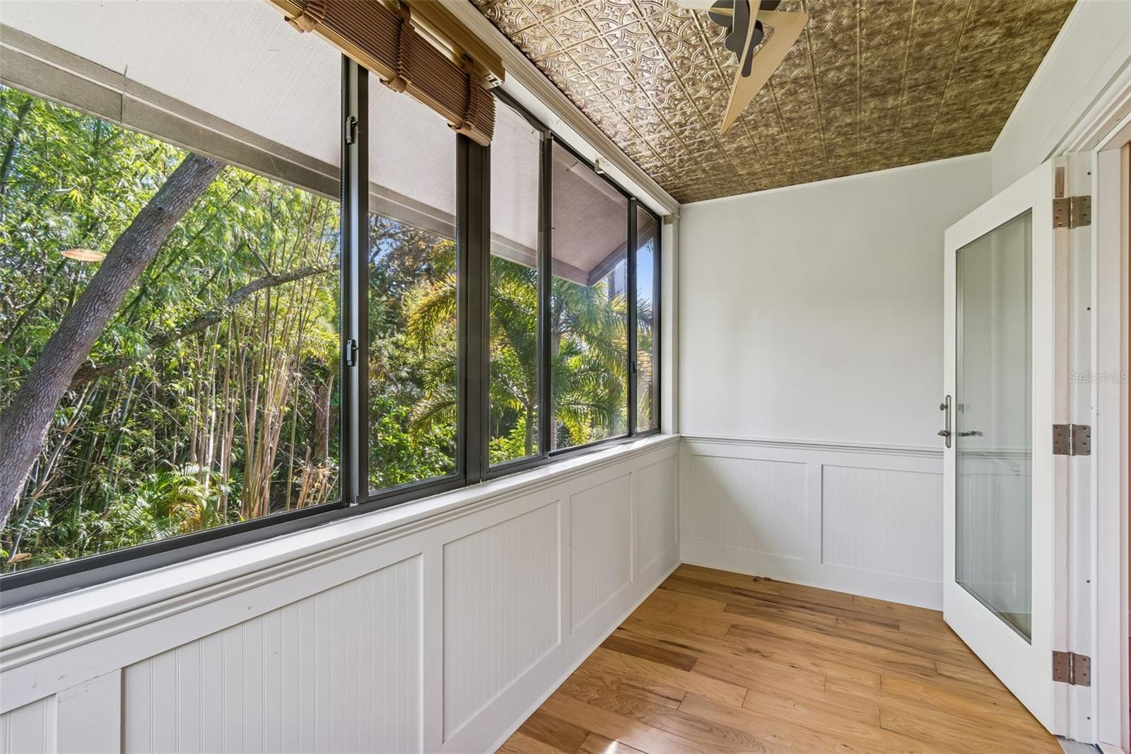 Main bedroom sun/sitting room