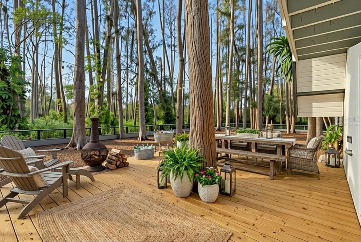 Deck Virtually Staged