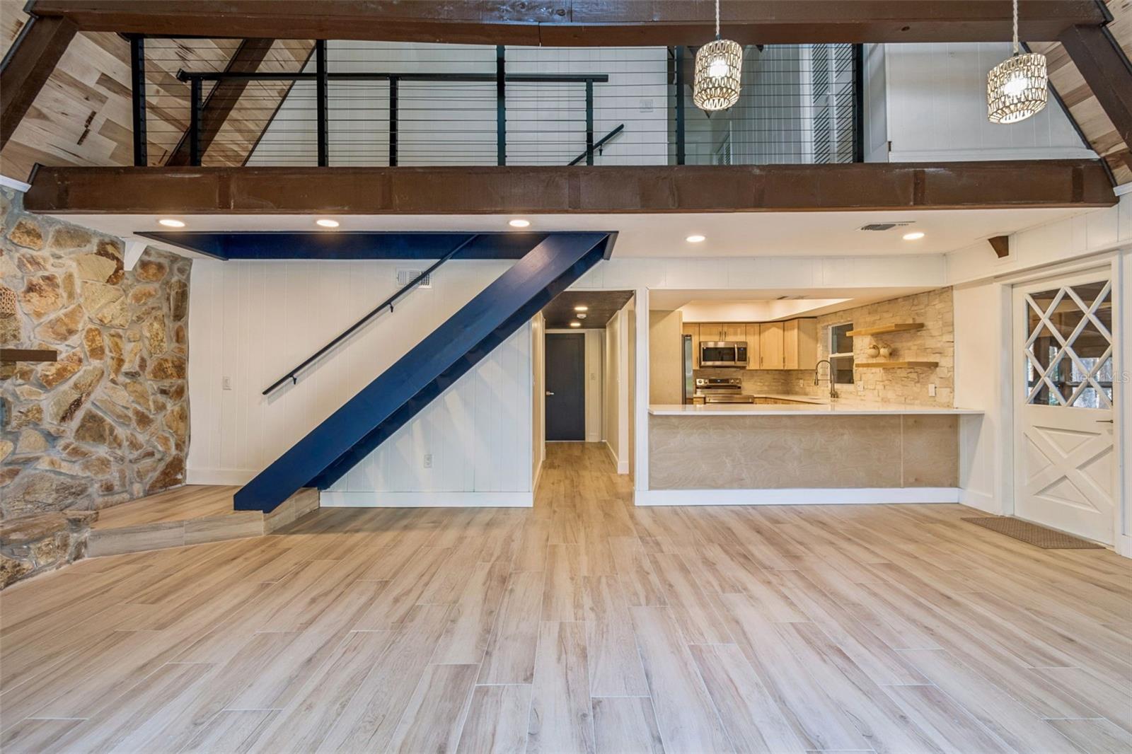 Entrance/ Front Room