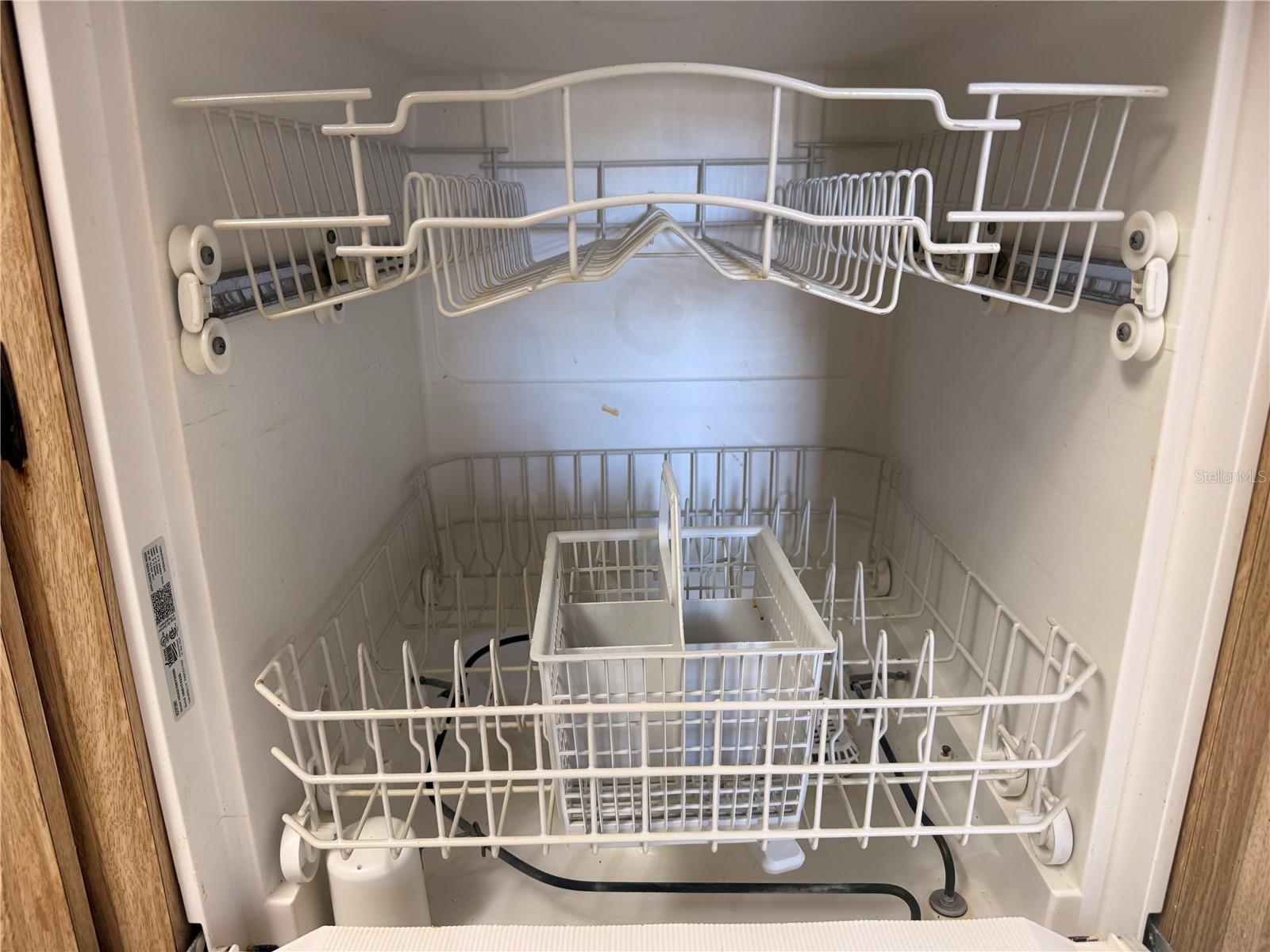 No washing dishes by hand  here