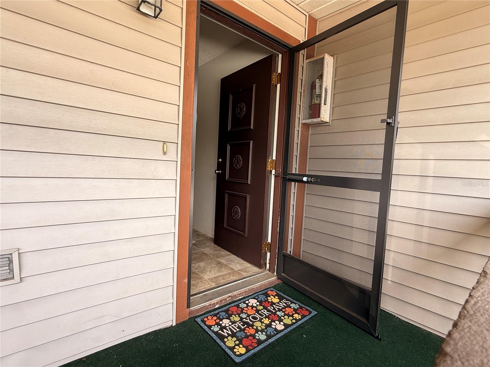 Screen door- let the fresh air in