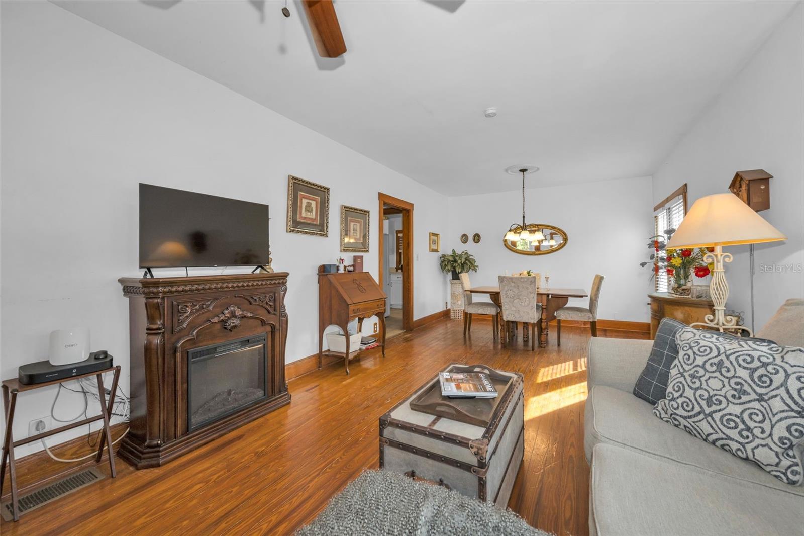 Living/Dining room combo