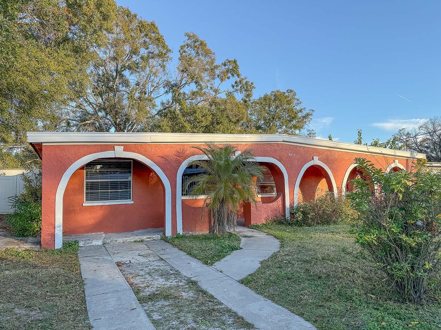 Drive way side front of home