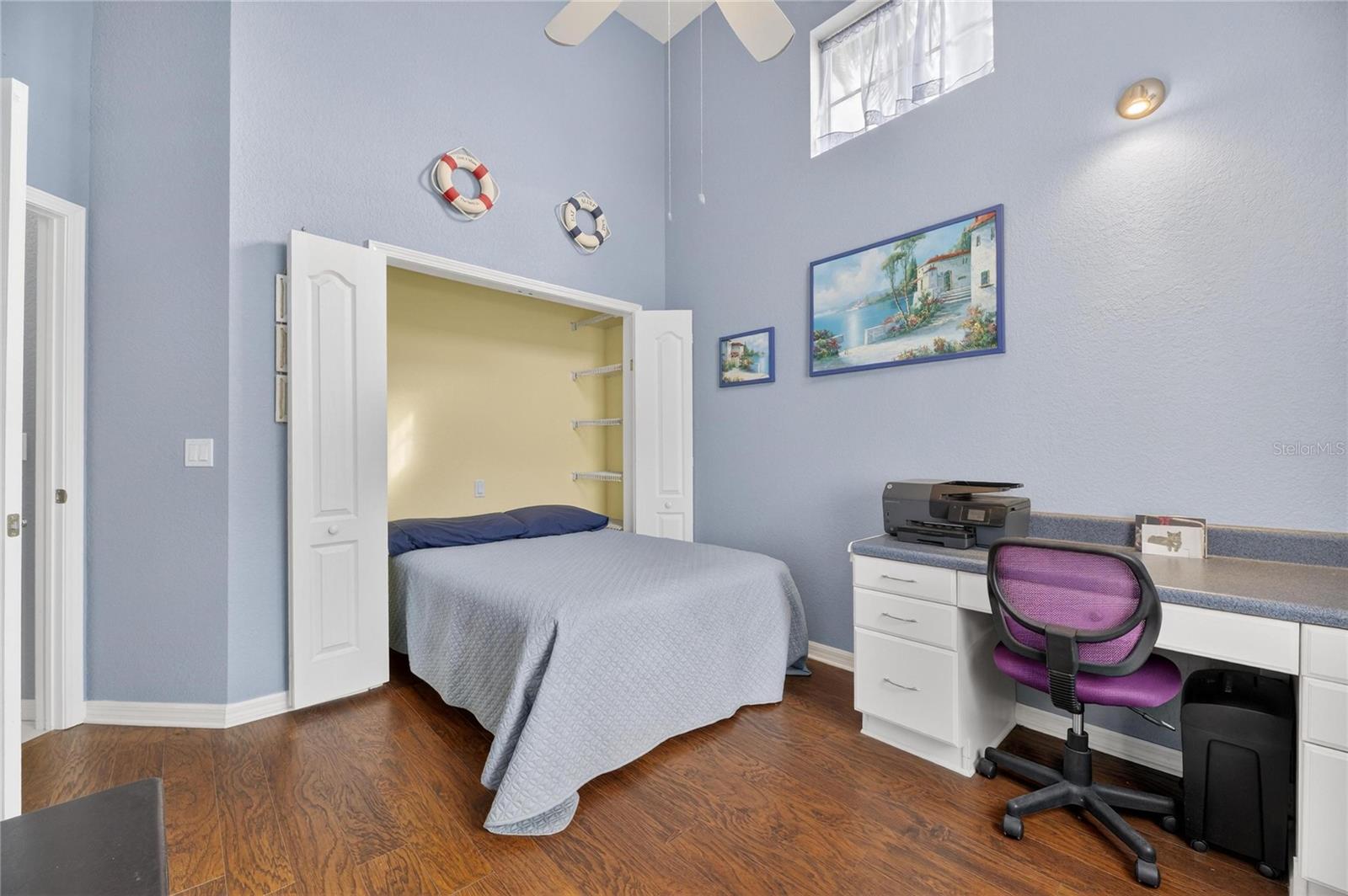 Murphy bed in the closet