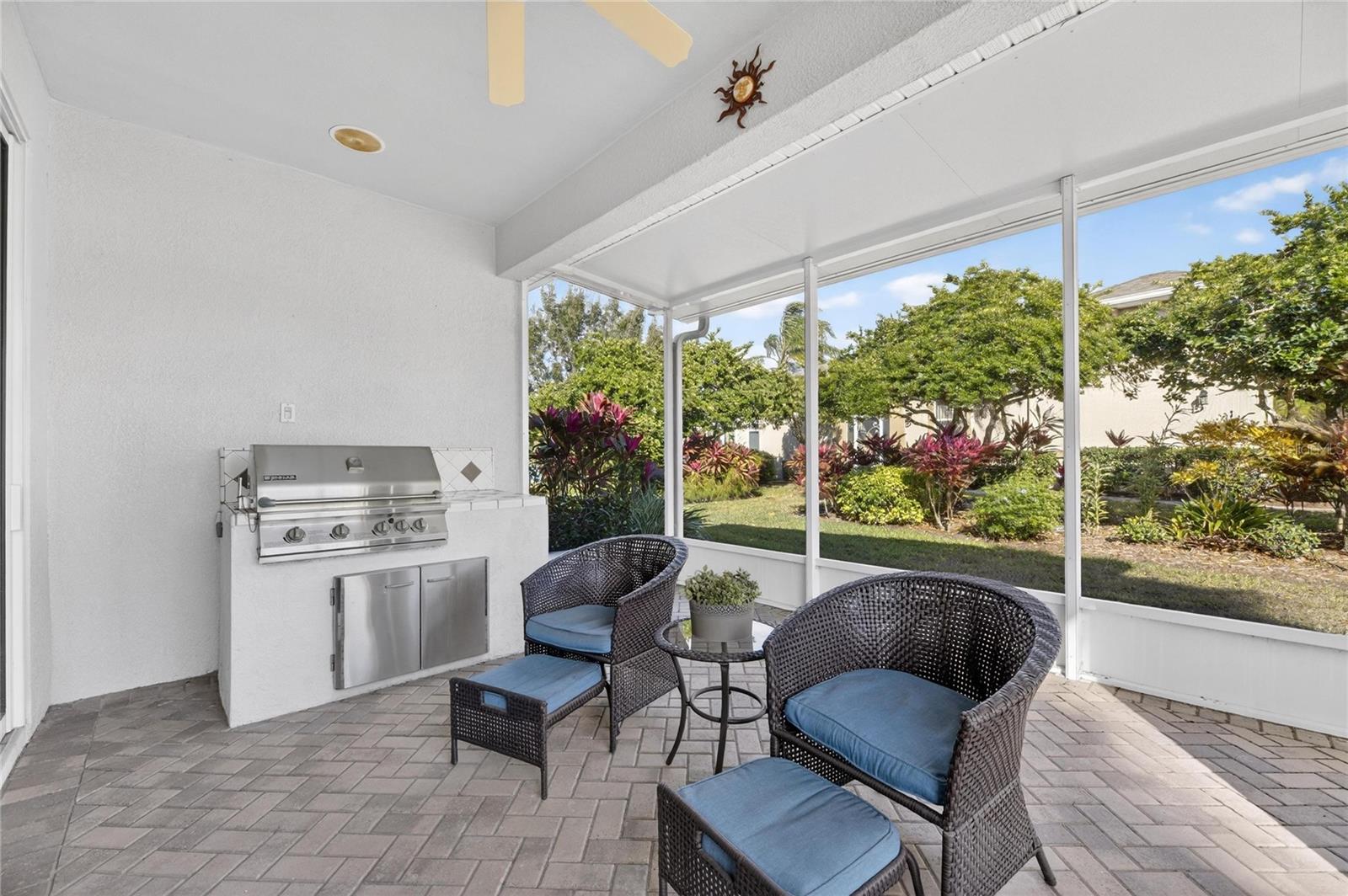 Built-in Jenn Air grill