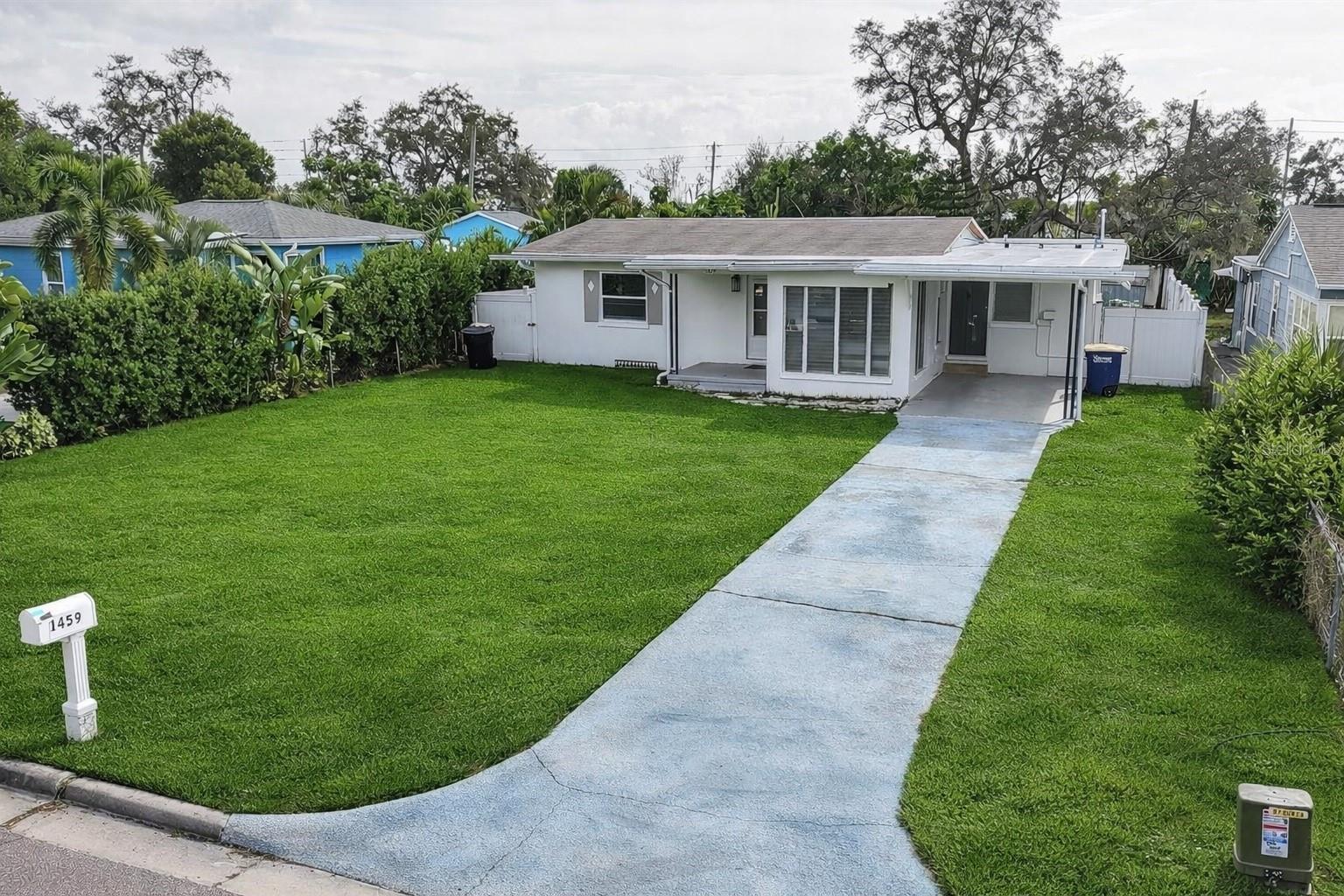 Welcome Home ( Enhanced grass)