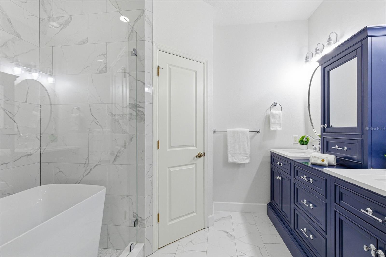 Primary En-Suite-Toilet Closet