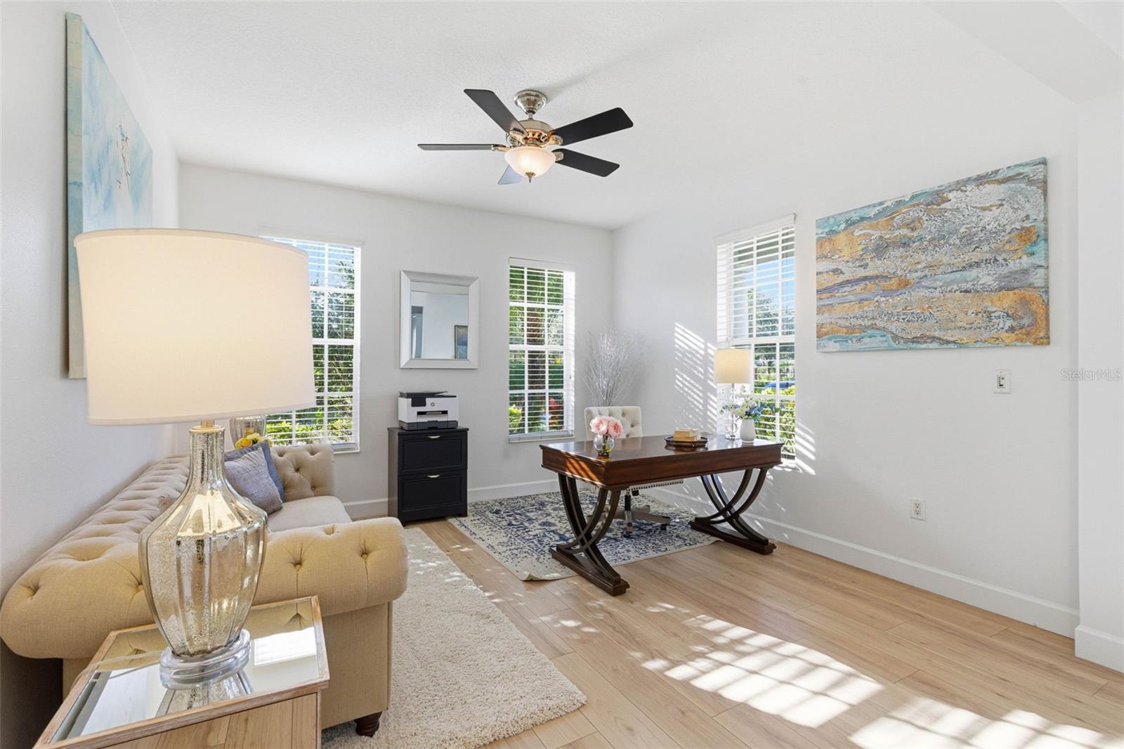 Bonus Room/Office Space/Den