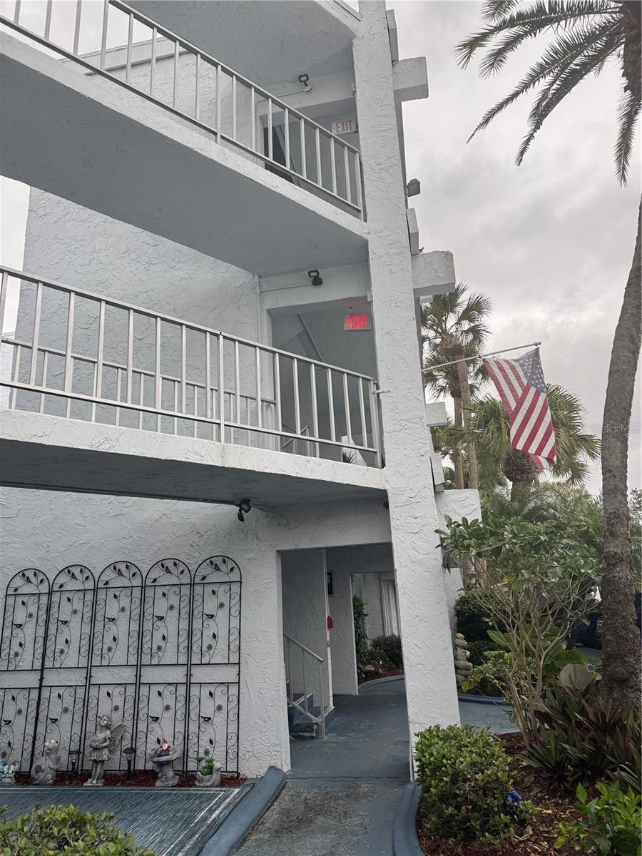 Penthouse Greens Building C 3 Levels