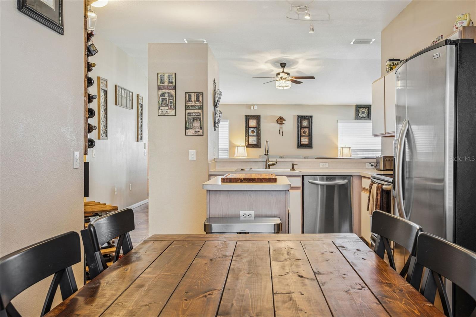 Breakfast Nook to Kitchen