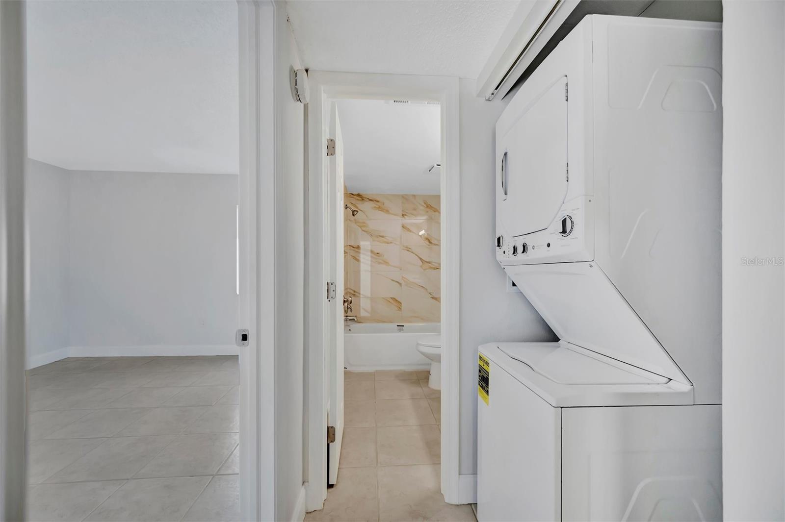 Washer/Dryer in the Hallway