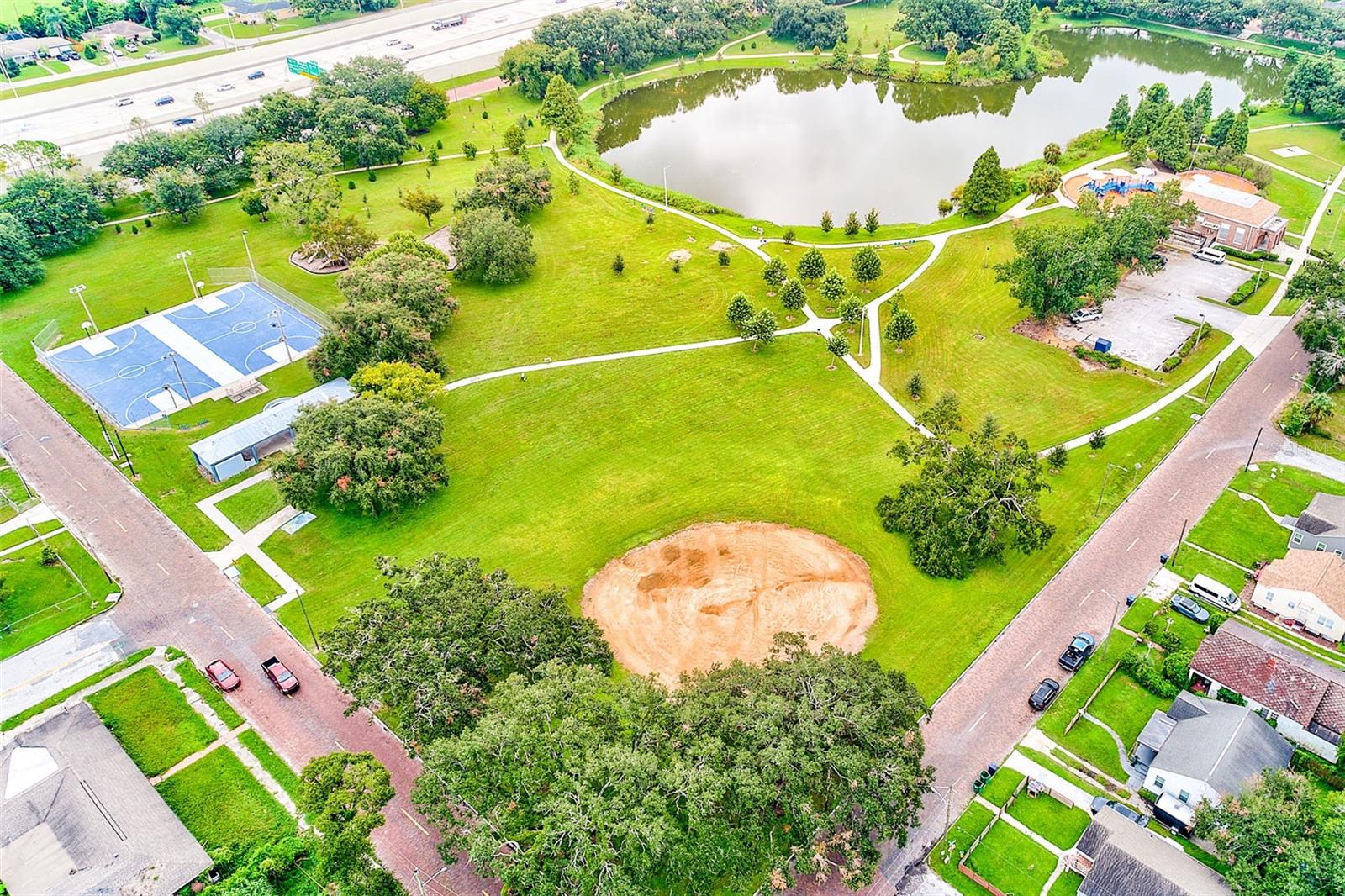 Robles Park - In Neighborhood 1 Block Away