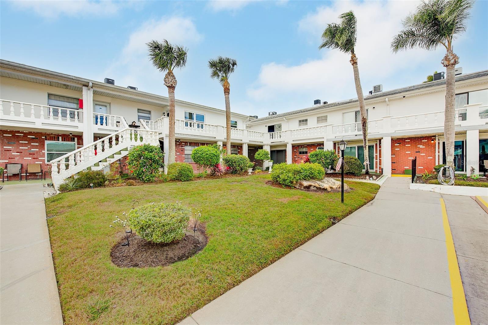 2nd view of front of condominium