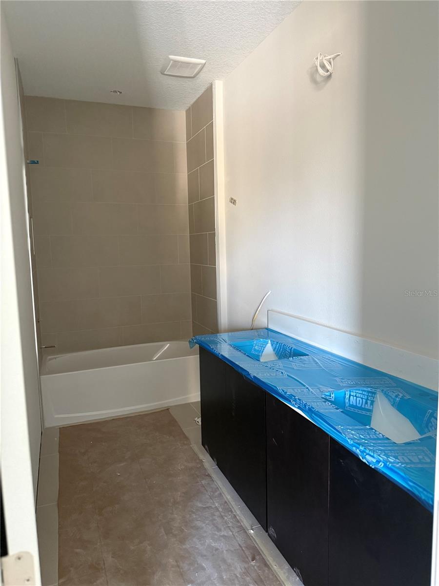 Guest Bathroom w DUAL Sinks