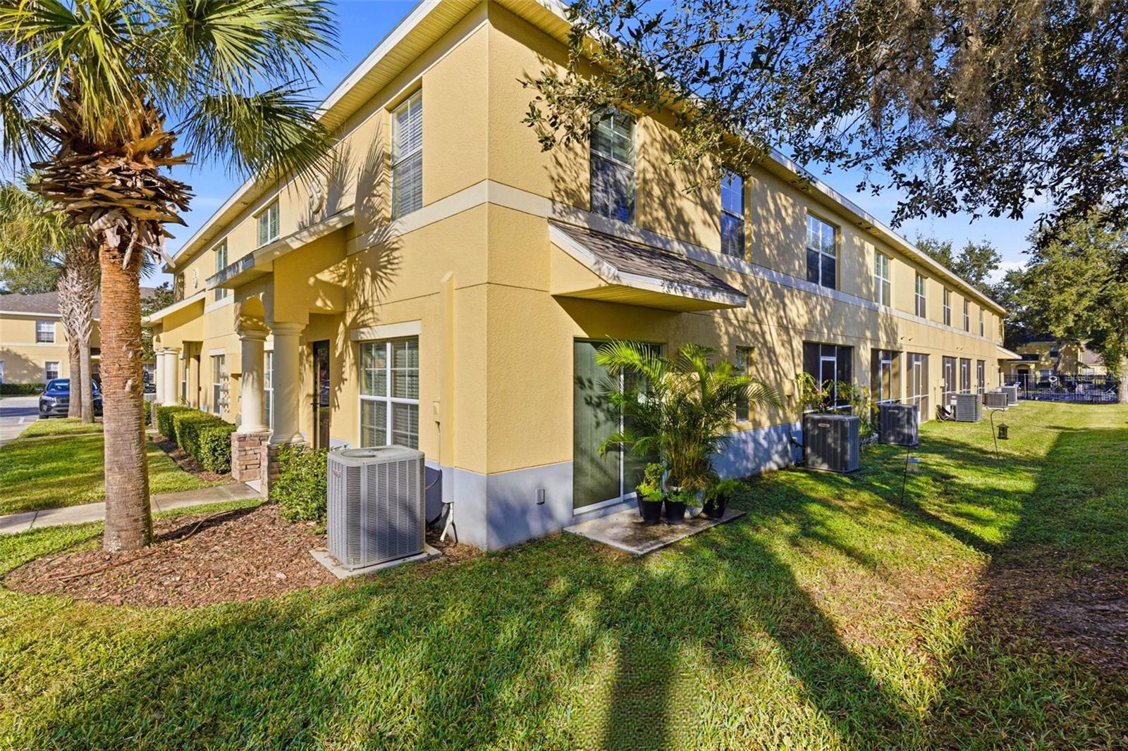 view of back porch/patio