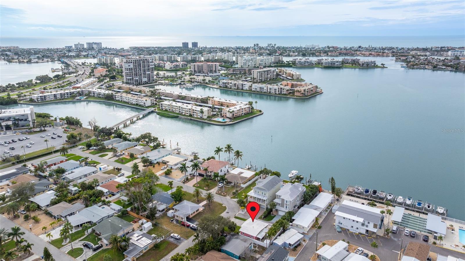 Minutes to Gulf beaches and coastal views