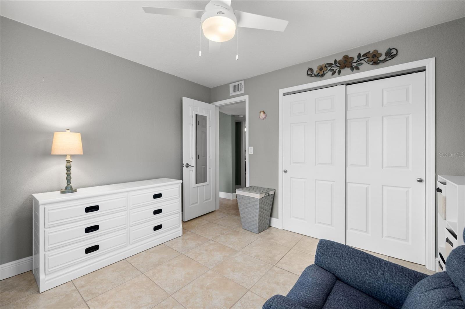 Perfect guest room or home office option